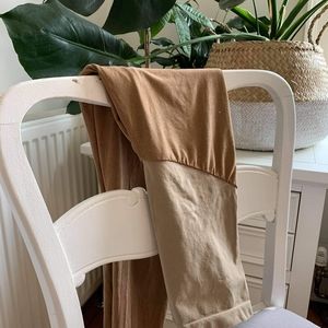 Soft maternity leggings